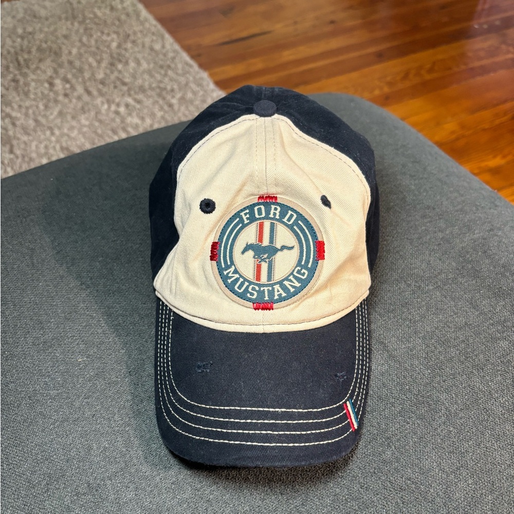 mustang hat